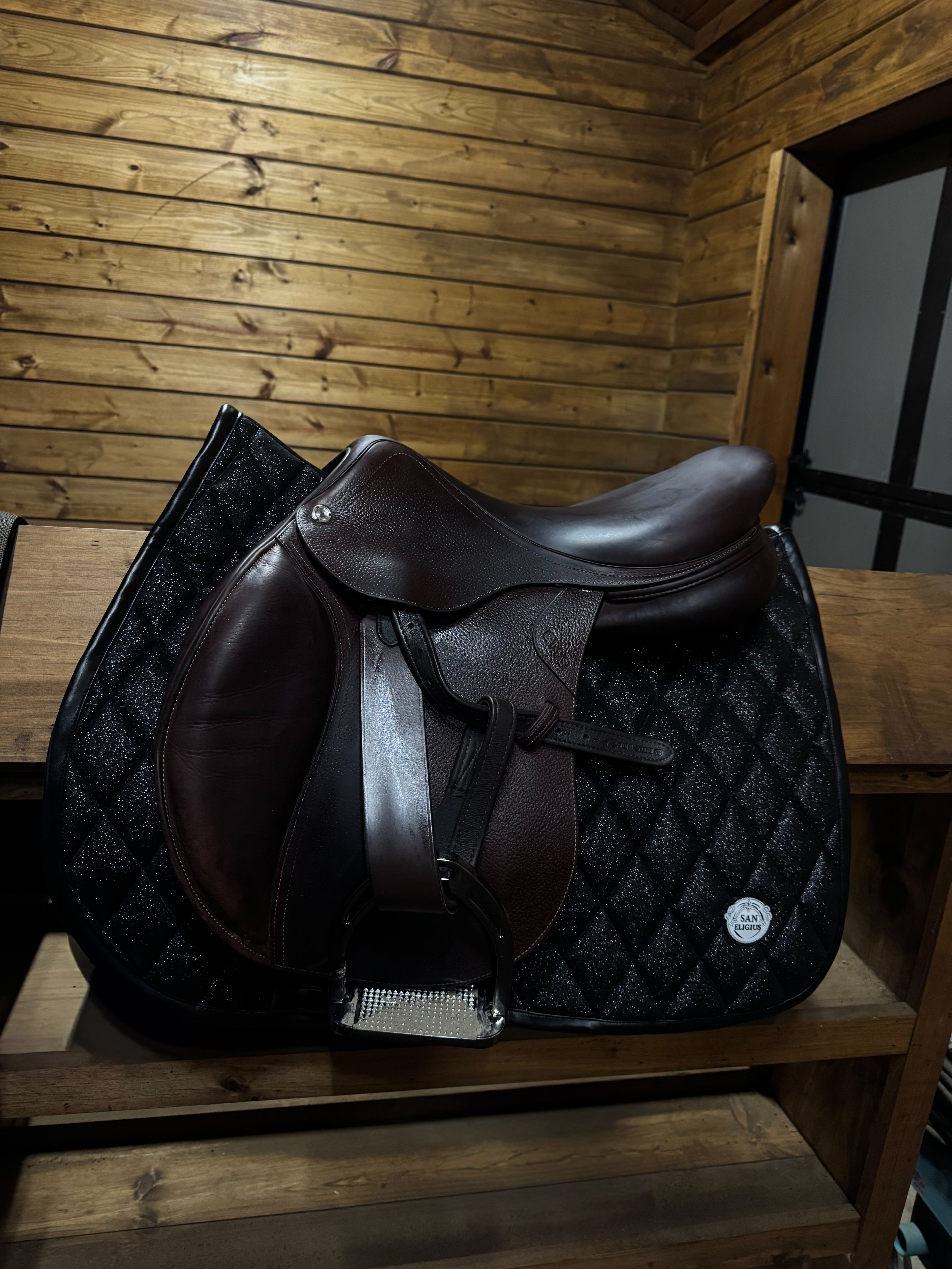 Jump Saddle Pad | Black Ice San Eligius